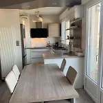 Mermoz - Elegant Avec Balcon, Clim Et Garage
